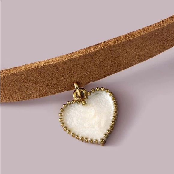 • Jamie • Heart Charm Choker - Picture 3 of 4